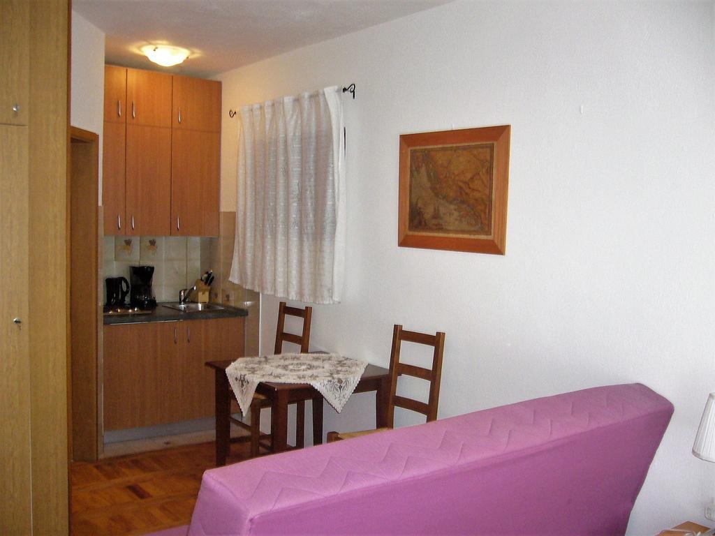 Stella Maris Accommodation Кленовица Экстерьер фото