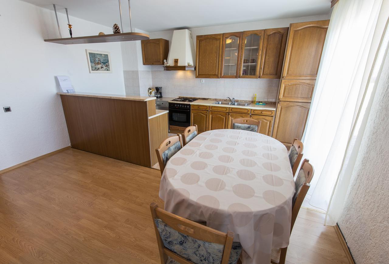 Stella Maris Accommodation Кленовица Экстерьер фото