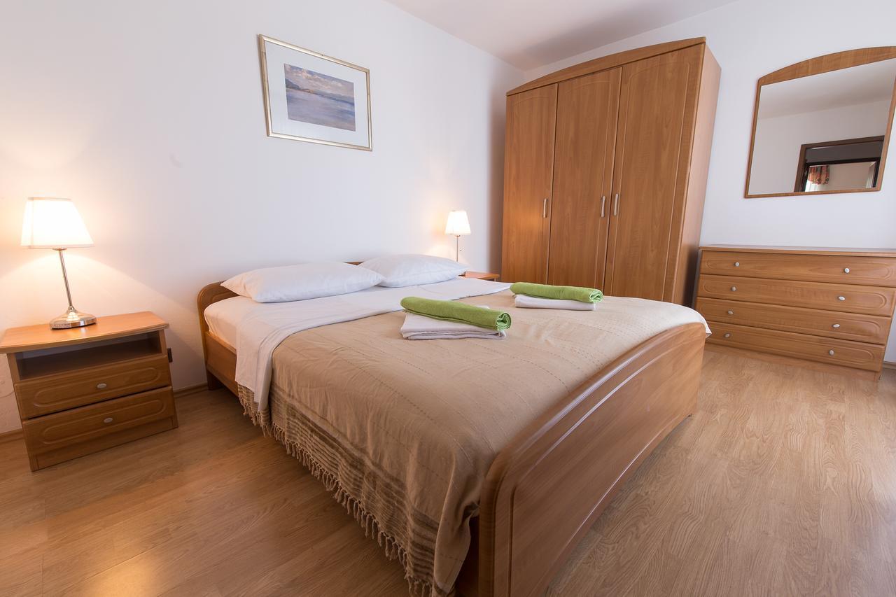 Stella Maris Accommodation Кленовица Экстерьер фото