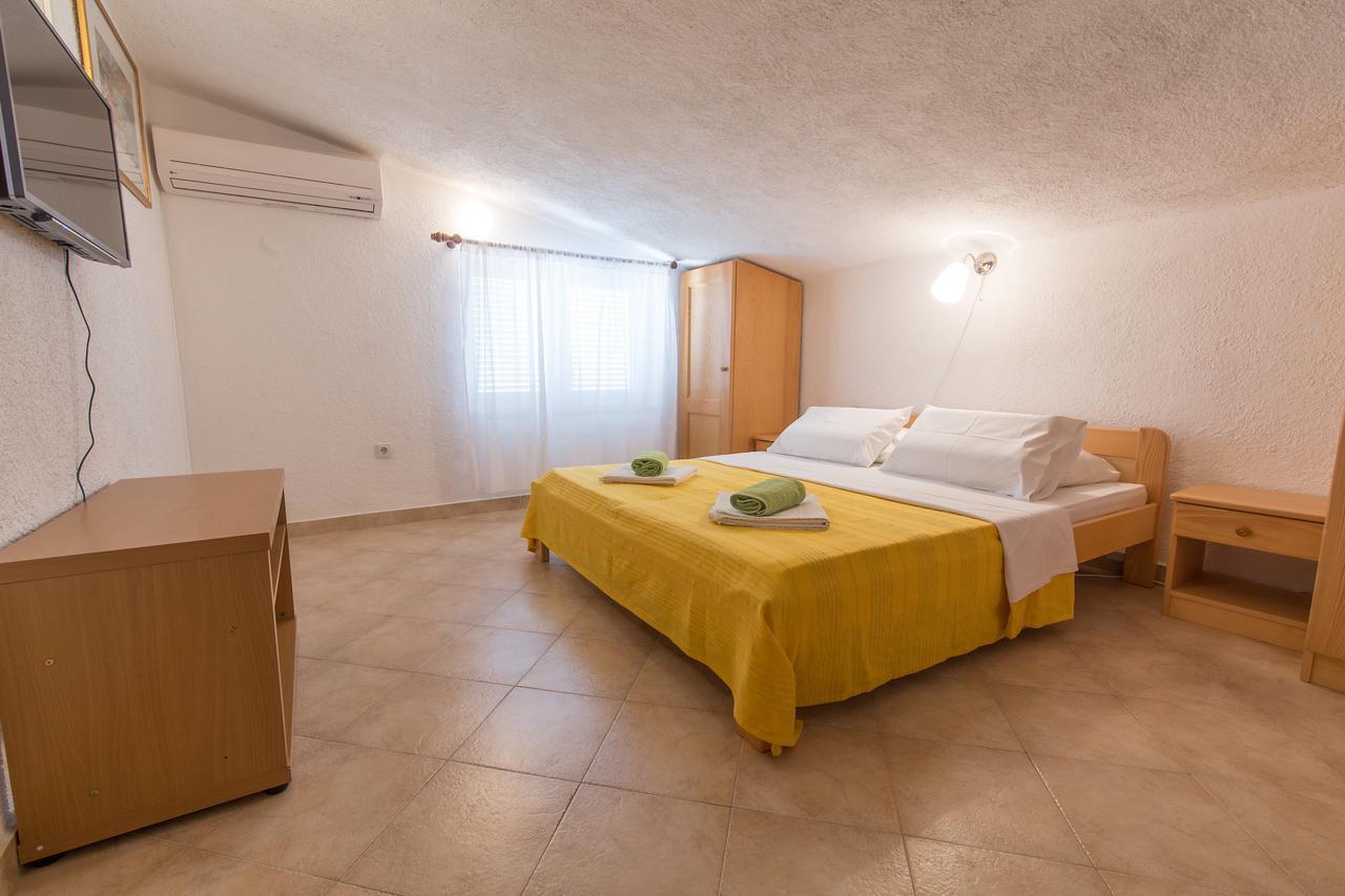 Stella Maris Accommodation Кленовица Экстерьер фото