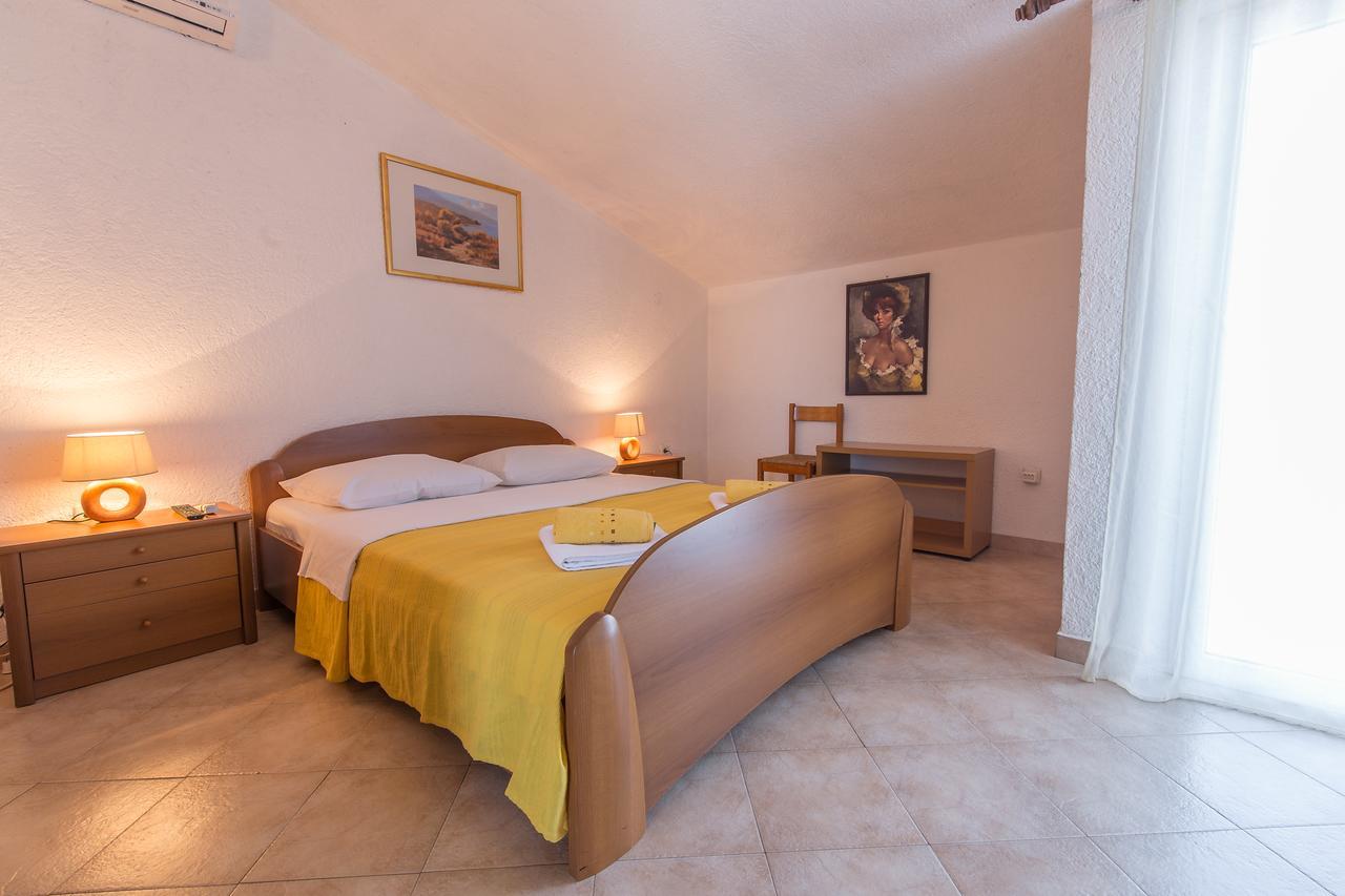 Stella Maris Accommodation Кленовица Экстерьер фото