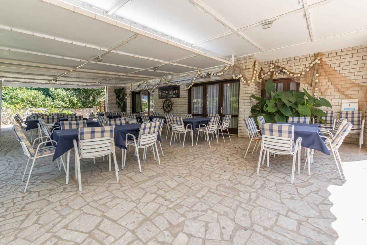 Stella Maris Accommodation Кленовица Экстерьер фото