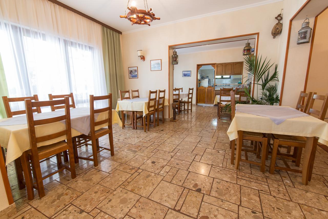 Stella Maris Accommodation Кленовица Экстерьер фото